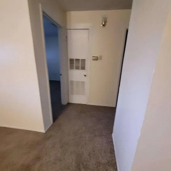 735 S Jackson St #11 — Photo 7