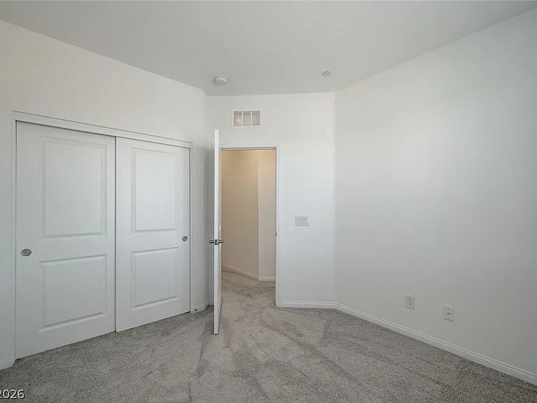 242 Freeport View Pl — Photo 12