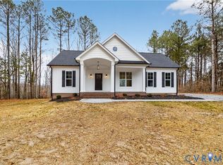 79 E Sunrise Dr, Warsaw, VA 22572