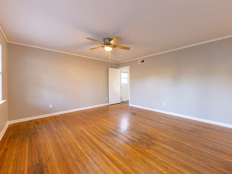 7207 L St #72207 — Photo 11