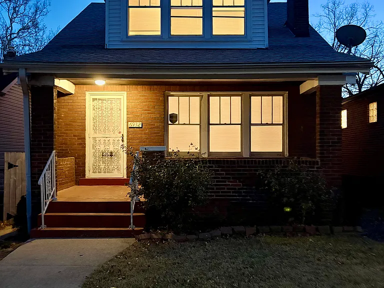 6932 Plymouth Ave — Photo 1