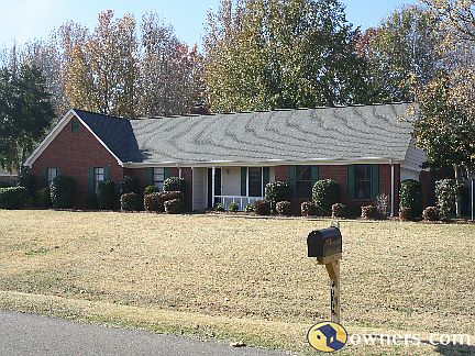 Front view, corner lot
