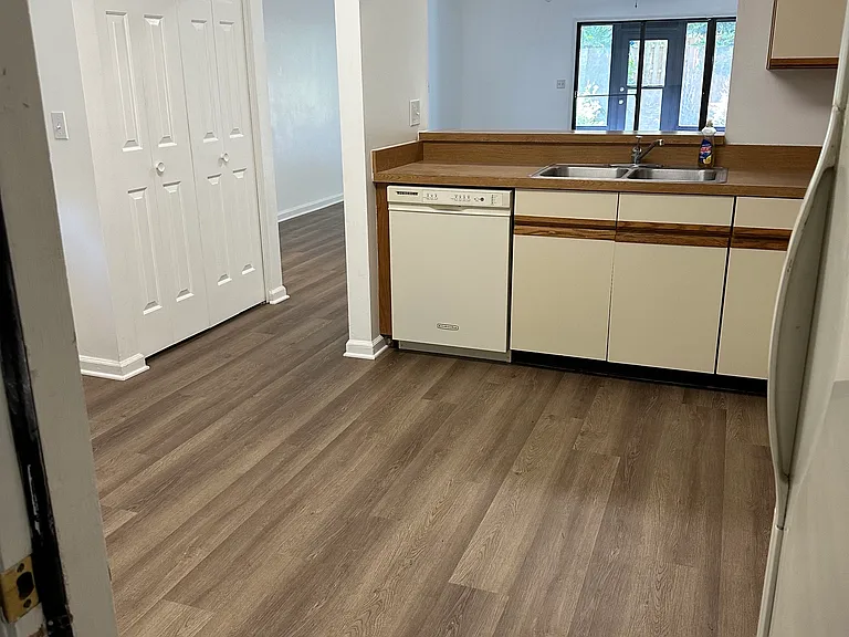 2065-7623 Baymeadows Cir W — Photo 16