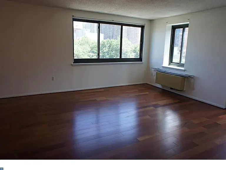2201 Cherry St #501 — Photo 1