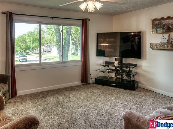 5th image of 7518 Susan Ave