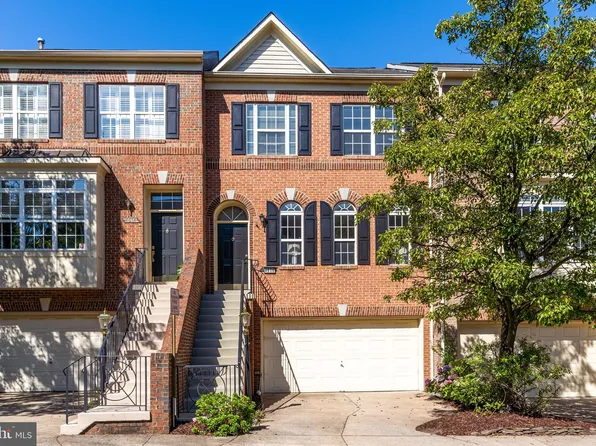 4636 Lambert Dr, Alexandria, VA 22311