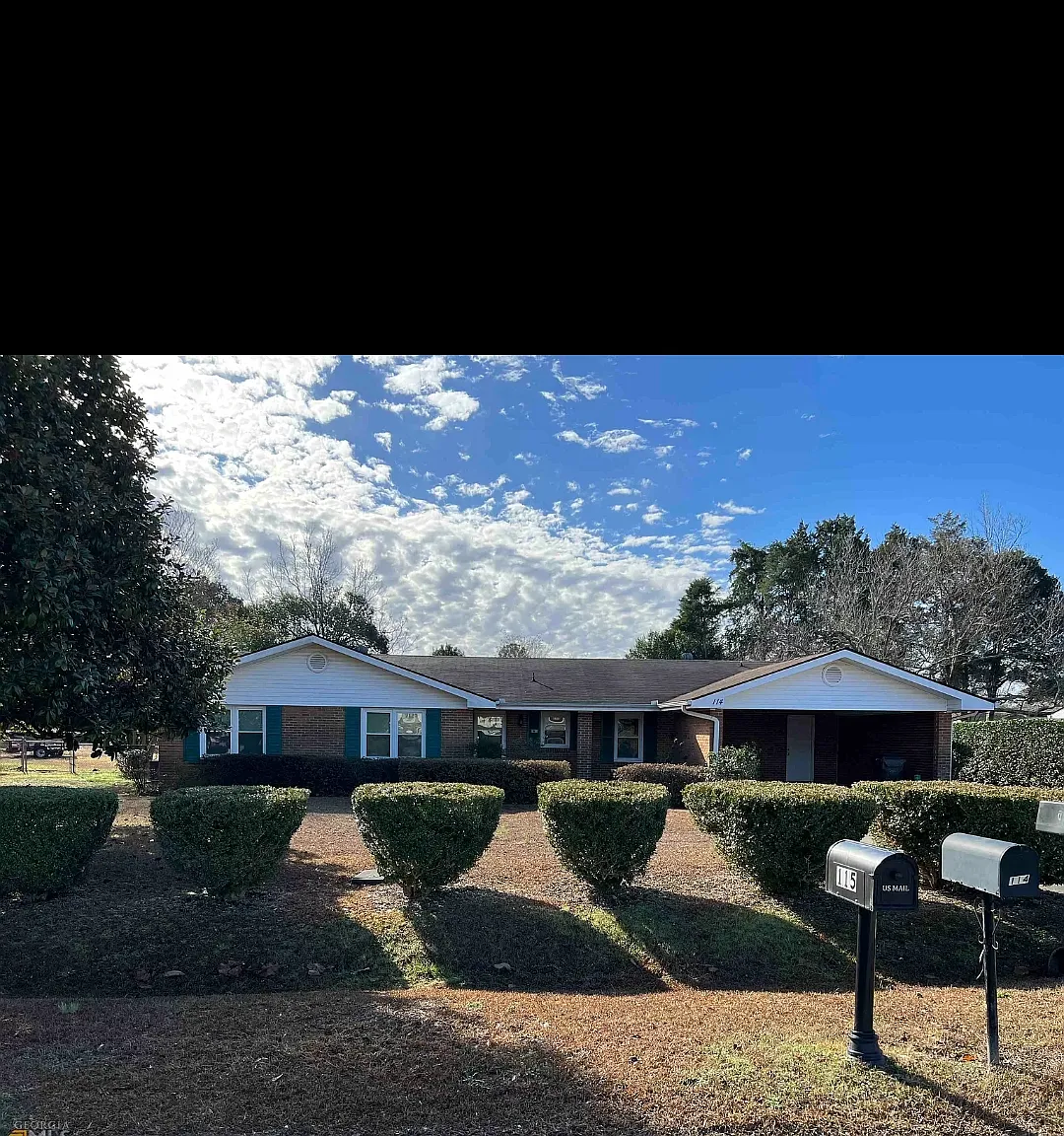 3 bed, 1805 sqft, $1,800 — Photo 1