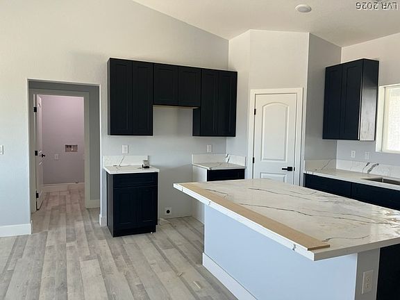 3rd image of 5621 Humbolt Pl