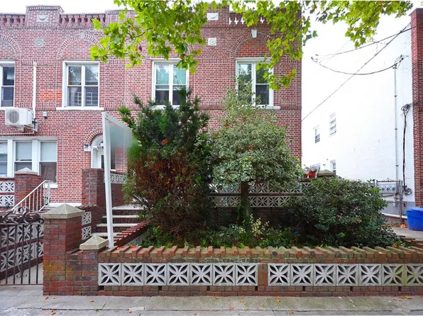 2349 E 22nd St, Brooklyn, NY 11229