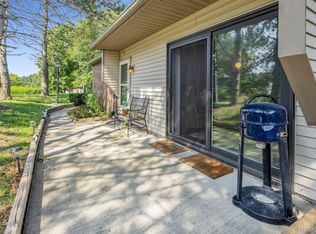 302 Spring Brooke Dr, Brighton, MI 48116