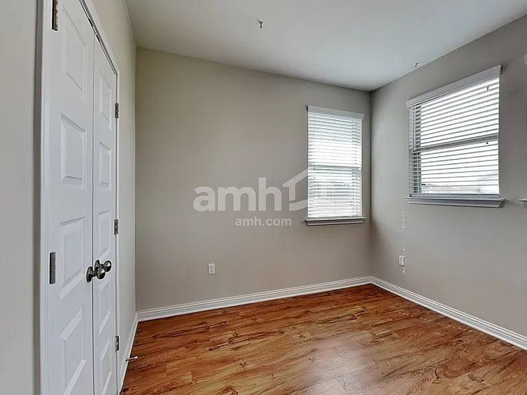 8113 Turnberry Ln — Photo 19