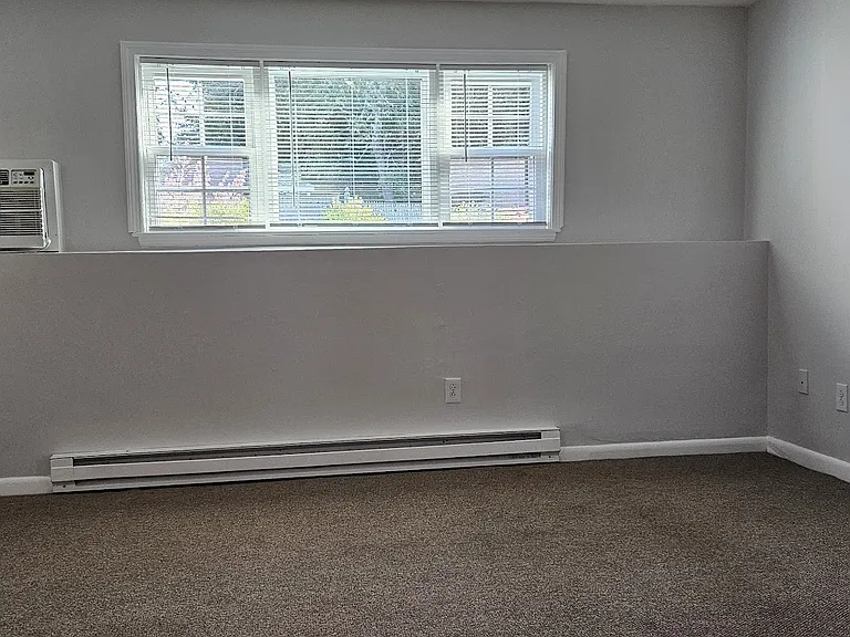 234 Railroad St #4 — Photo 4