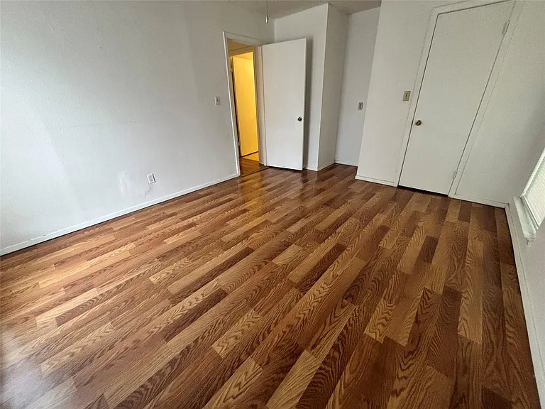 249 Craddock Ave — Photo 6