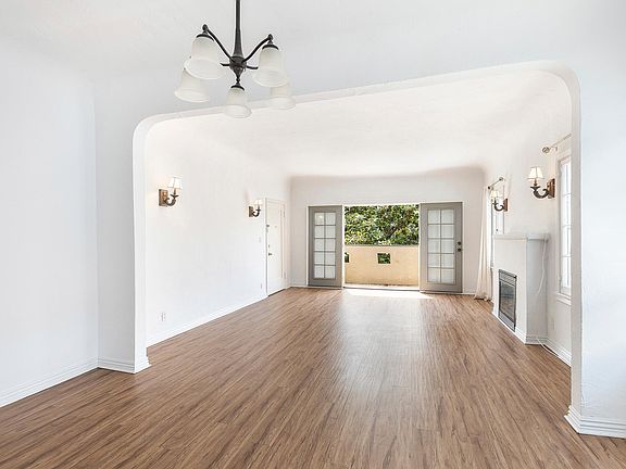 3rd image of 434 N Spaulding Ave #436-1/2