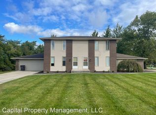 4126 Turf Ln, Fort Wayne, IN 46804