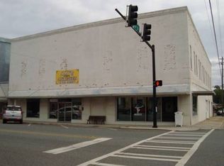 132 N 2nd St, Cochran, GA 31014