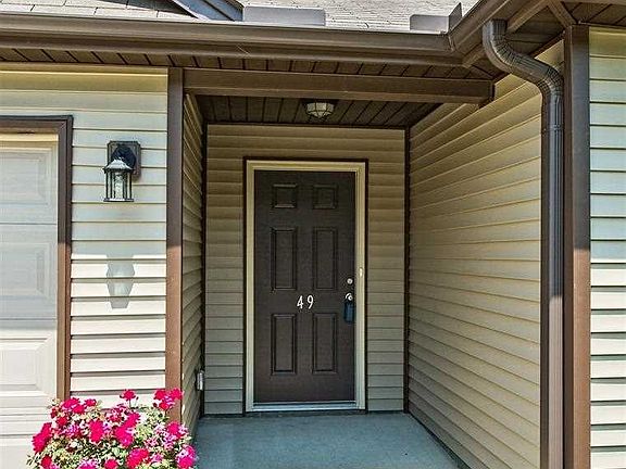 2nd image of 49 Juneau Ct