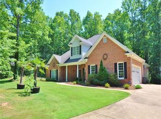 127 Ridgeway Dr, Cataula, GA 31804