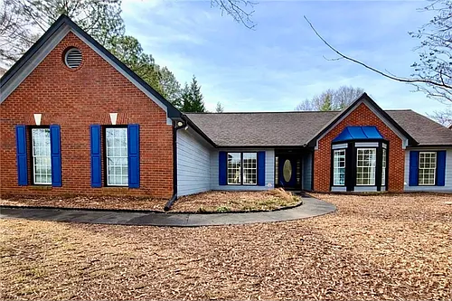 1500 Smoke Hill Dr Photo 1
