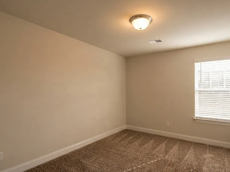 857 Longleaf Ln — Photo 9