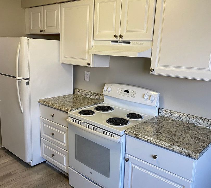 Holly Village Apartments 204 Rosette St Holly MI Zillow