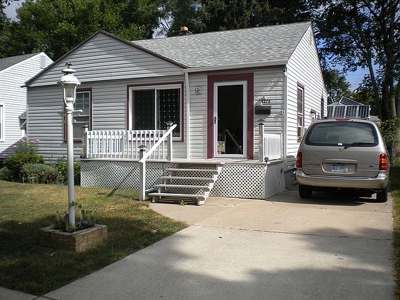 2nd image of 26372 Eton Ave
