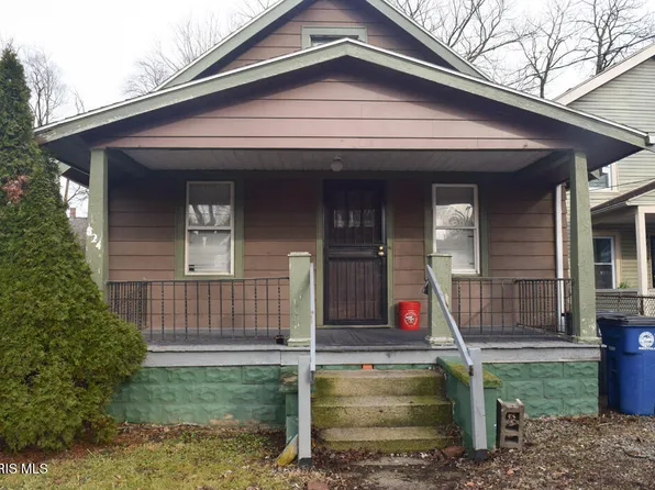 824 N University Ave, Toledo, OH 43607