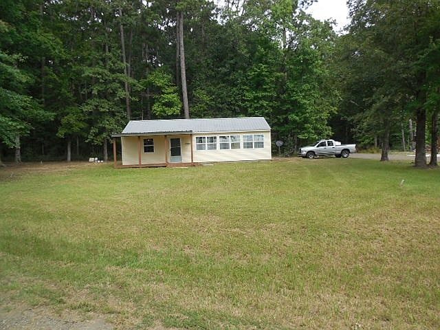 1st image of 2185 Lakeshore Dr