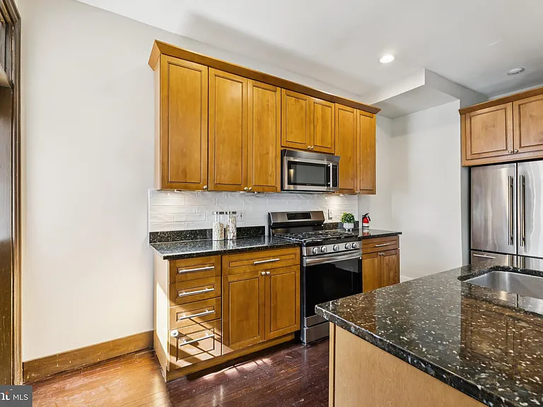 226 Rhode Island Ave NW — Photo 14