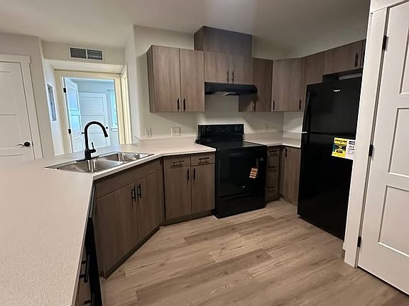 3rd image of 2501 8th Ave N #3