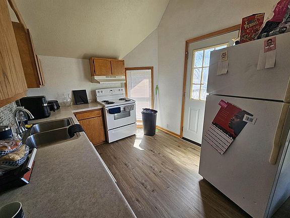 3rd image of 306 N Washington St APT 2