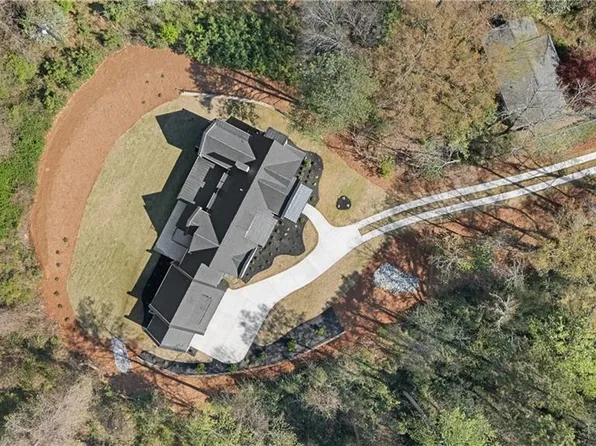 372 Chattahoochee St, Roswell, GA 30075