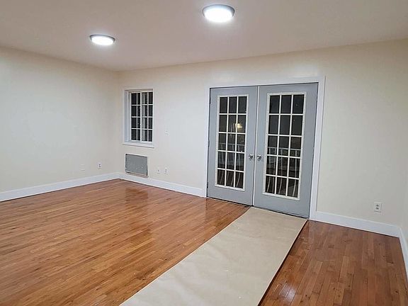 3rd image of 88-06 175th St #3