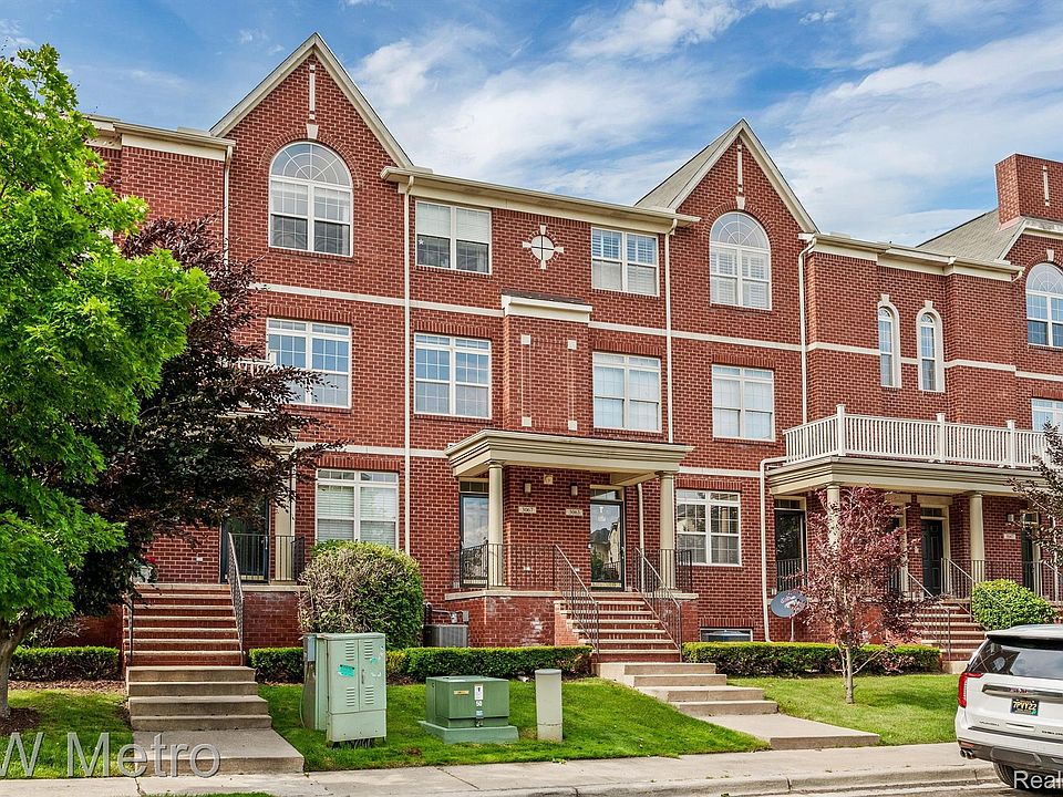 1st image of 3067 Camden Dr