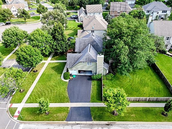 5th image of 2404 Bainbridge Blvd