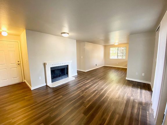 3rd image of 3070 118th Ave SE #M-101