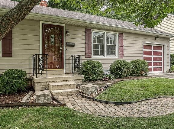 2nd image of 8644 Maiden Ln