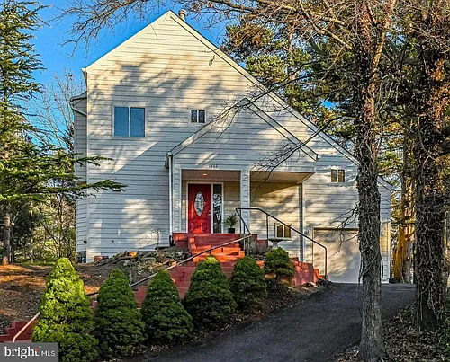 1661 Cedar Hollow Way Photo 1