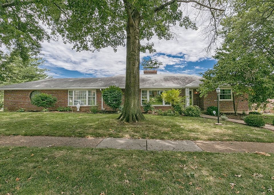 1st image of 3510 Pinoak Pl