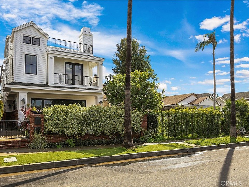 1st image of 710 Goldenrod Ave