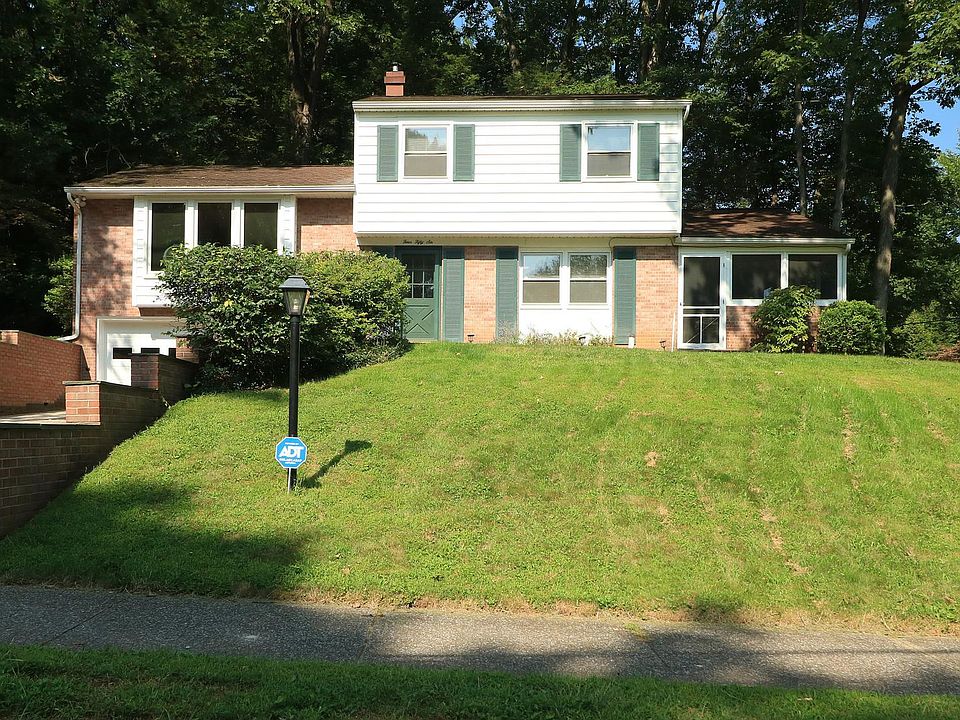 1st image of 456 Sierra Ln