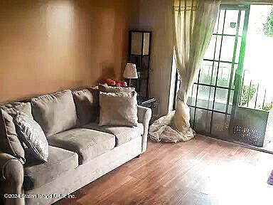 4th image of 50 Donna Ct APT 2