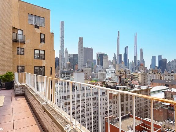 3rd image of 1160 3rd Ave Penthouse A