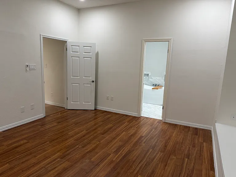 2525 Stanford Ct — Photo 10