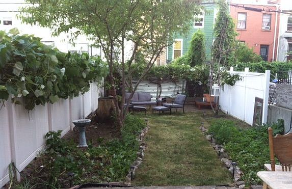 1st image of 152A Madison St APT 1