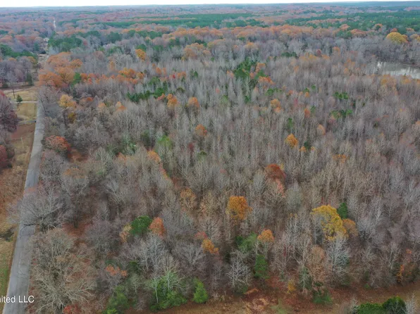 3 Gardner Rd, Byhalia, MS 38611