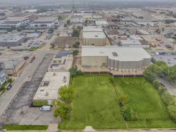 2728 Weisenberger St, Fort Worth, TX 76107