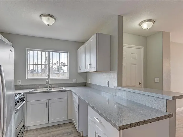 4320 W Lake Mead Blvd #101 — Photo 10