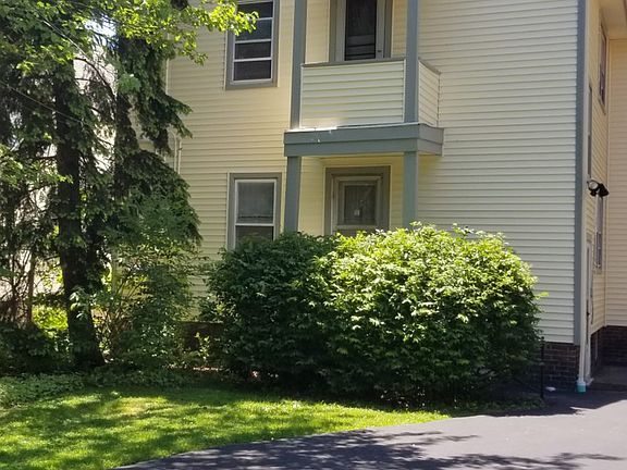 3rd image of 2675 E 130th St #1