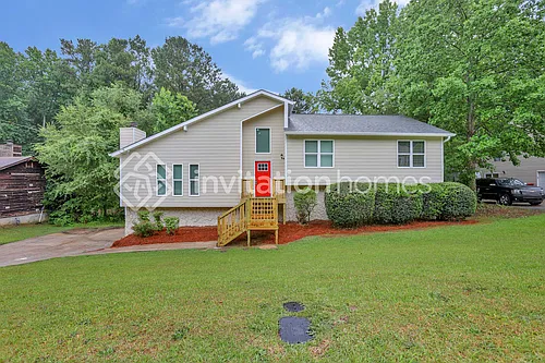 2335 Ambassador Dr Photo 1